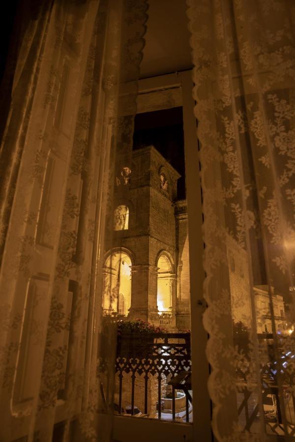La Casa Sulla Piazza Lägenhet Enna Exteriör bild